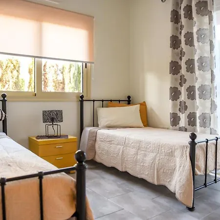 Beautiful Near The Sea And A Large Private Garden Apartment