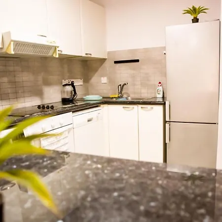 Apartment Beautiful Near The Sea And A Large Private Garden
