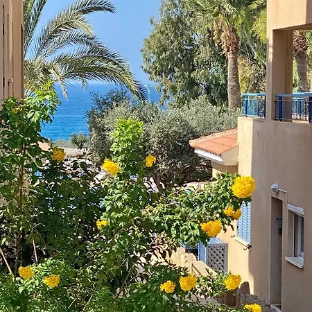 Beautiful Near The Sea And A Large Private Garden *