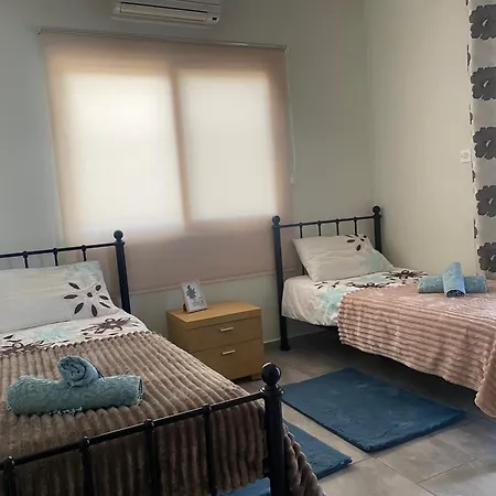 Beautiful Near The Sea And A Large Private Garden Apartment
