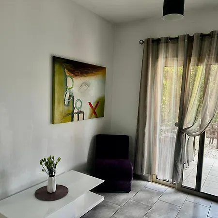 Beautiful Near The Sea And A Large Private Garden * Pafos