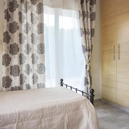 Beautiful Near The Sea And A Large Private Garden Apartmán *