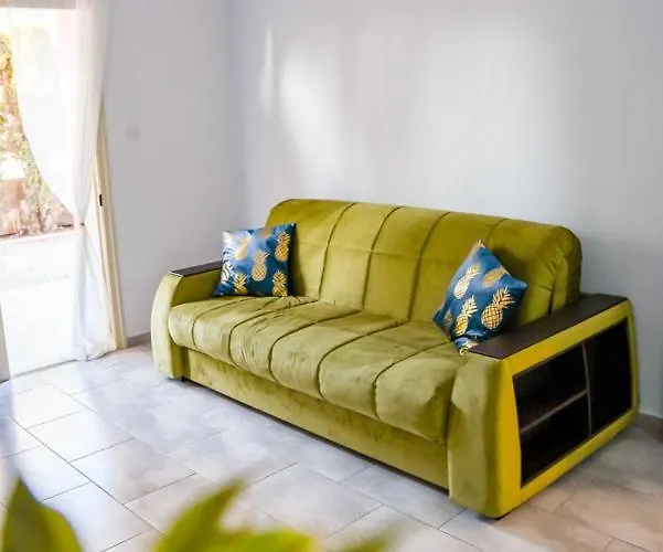 Beautiful Near The Sea And A Large Private Garden * Paphos