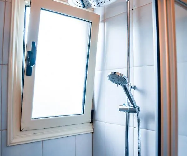 Beautiful Near The Sea And A Large Private Garden * Paphos