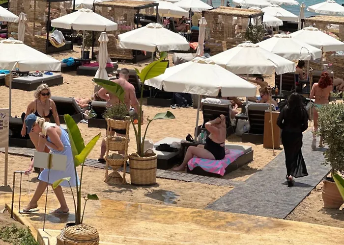 Lejlighed Beautiful Near The Sea And A Large Private Garden