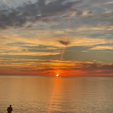 Beautiful Near The Sea And A Large Private Garden パ フォス