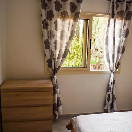 Beautiful Near The Sea And A Large Private Garden Paphos